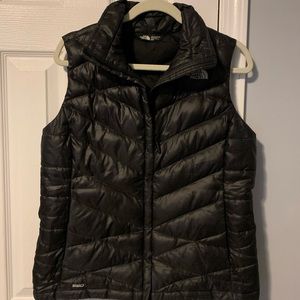 COPY - Womens medium north face puffer vest